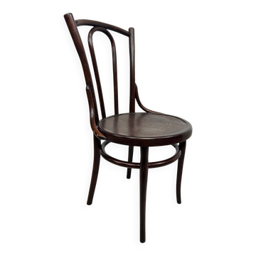 Bentwood chair by Thonet no.54