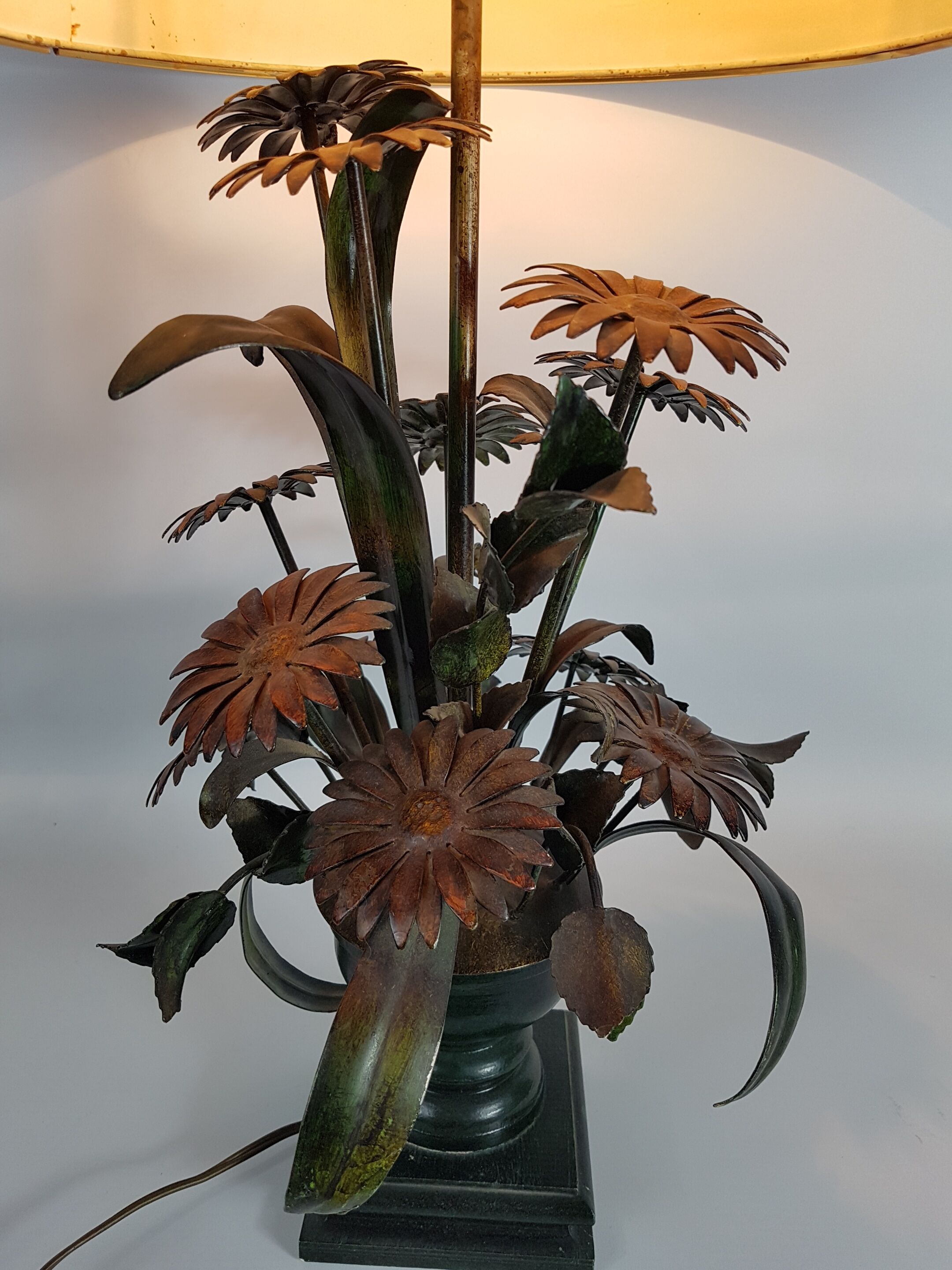 Lamp deco marguerittes metal Vintage 70s