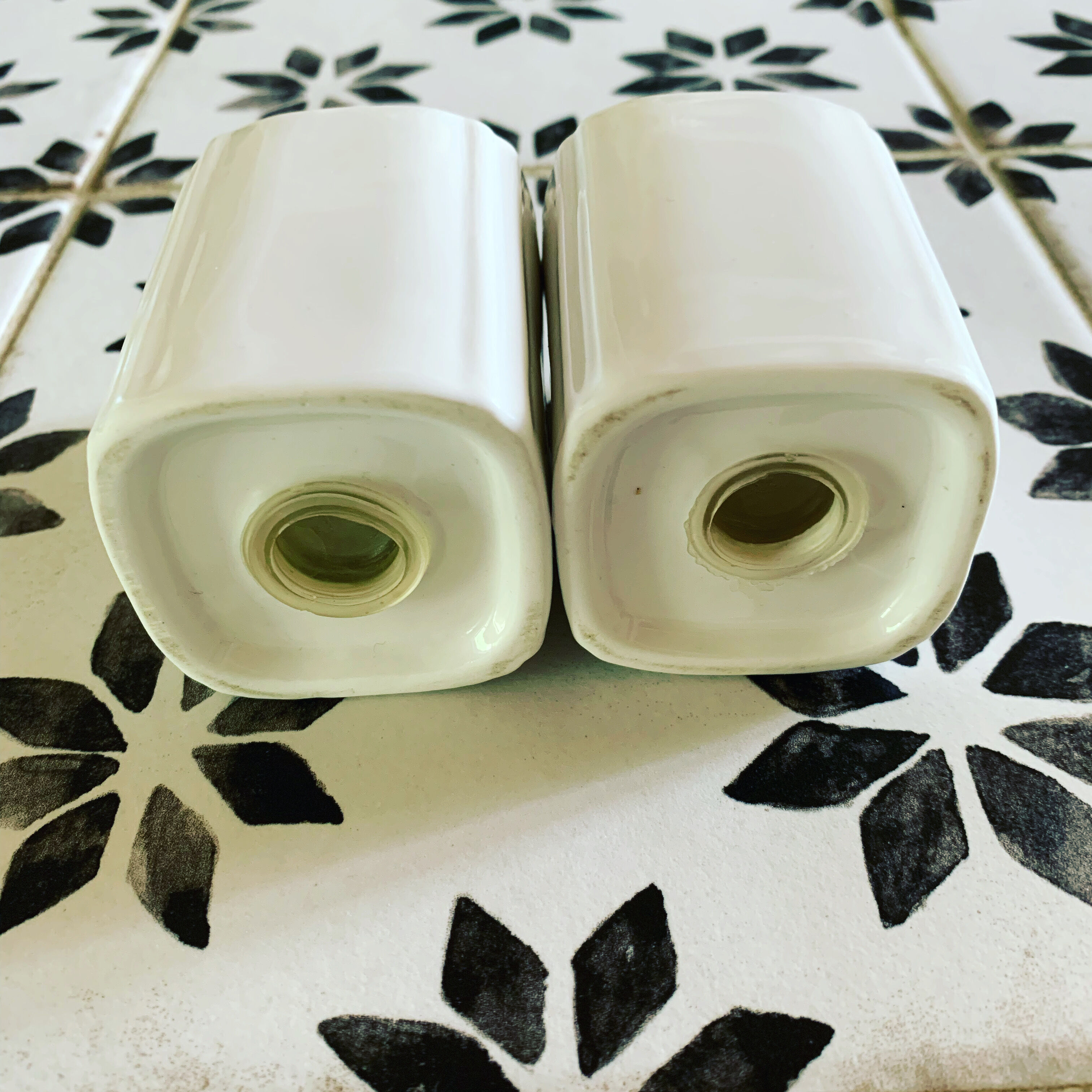 Art Deco salt and pepper shaker