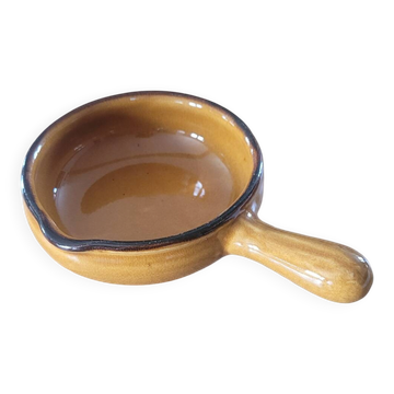 Provençal pan / glazed earthenware casserole