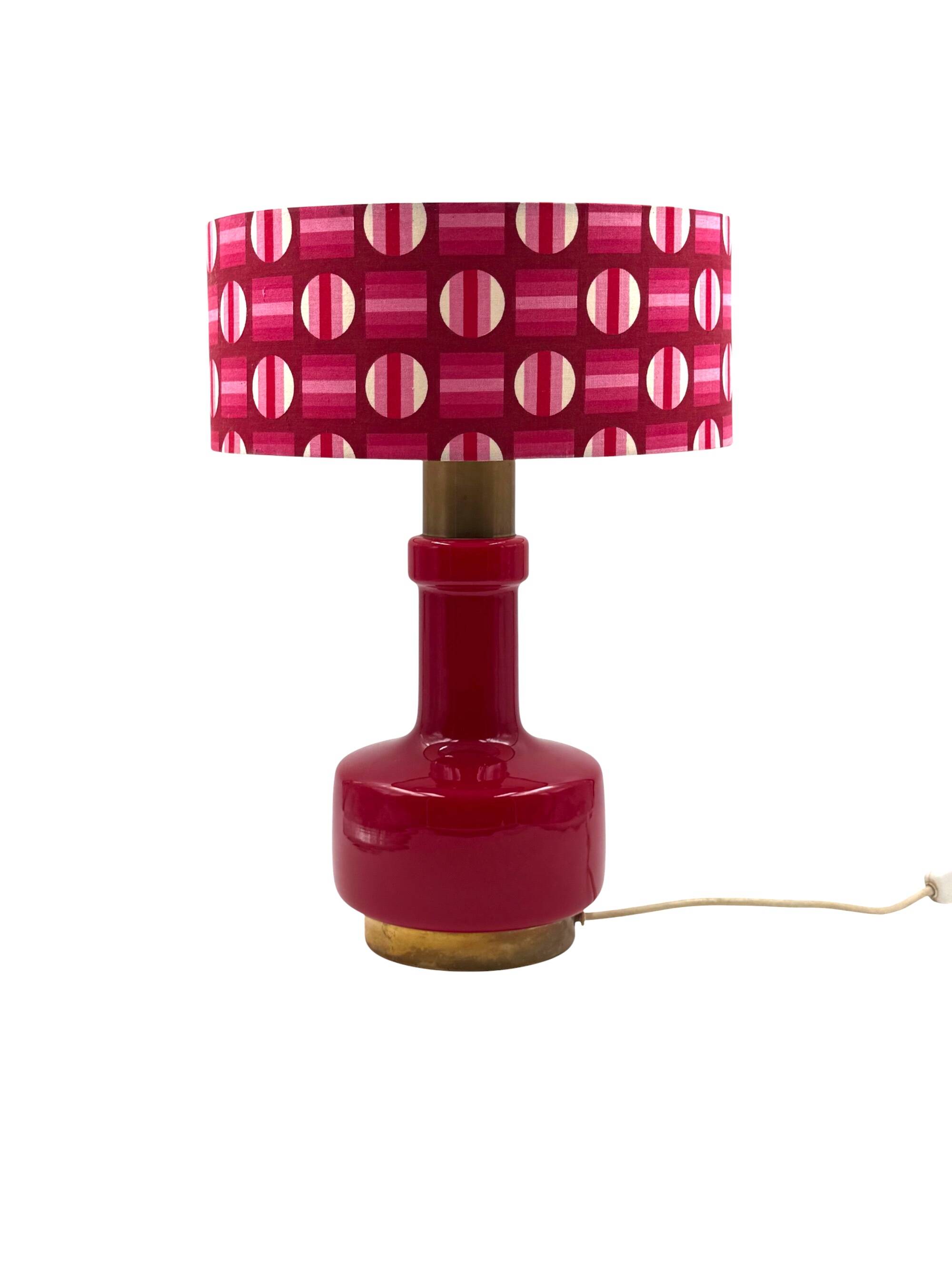 Space Age red glass table lamp, Italy 1960s