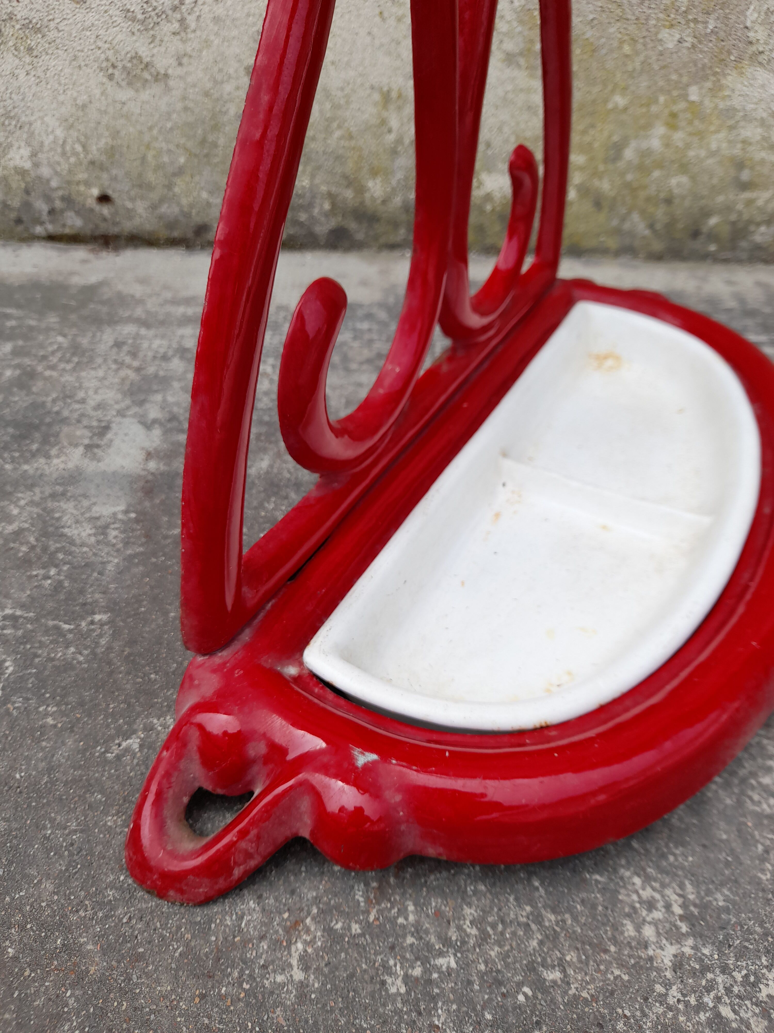 Enamelled cast iron cane umbrella holder
