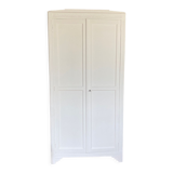 Armoire parisienne repeinte