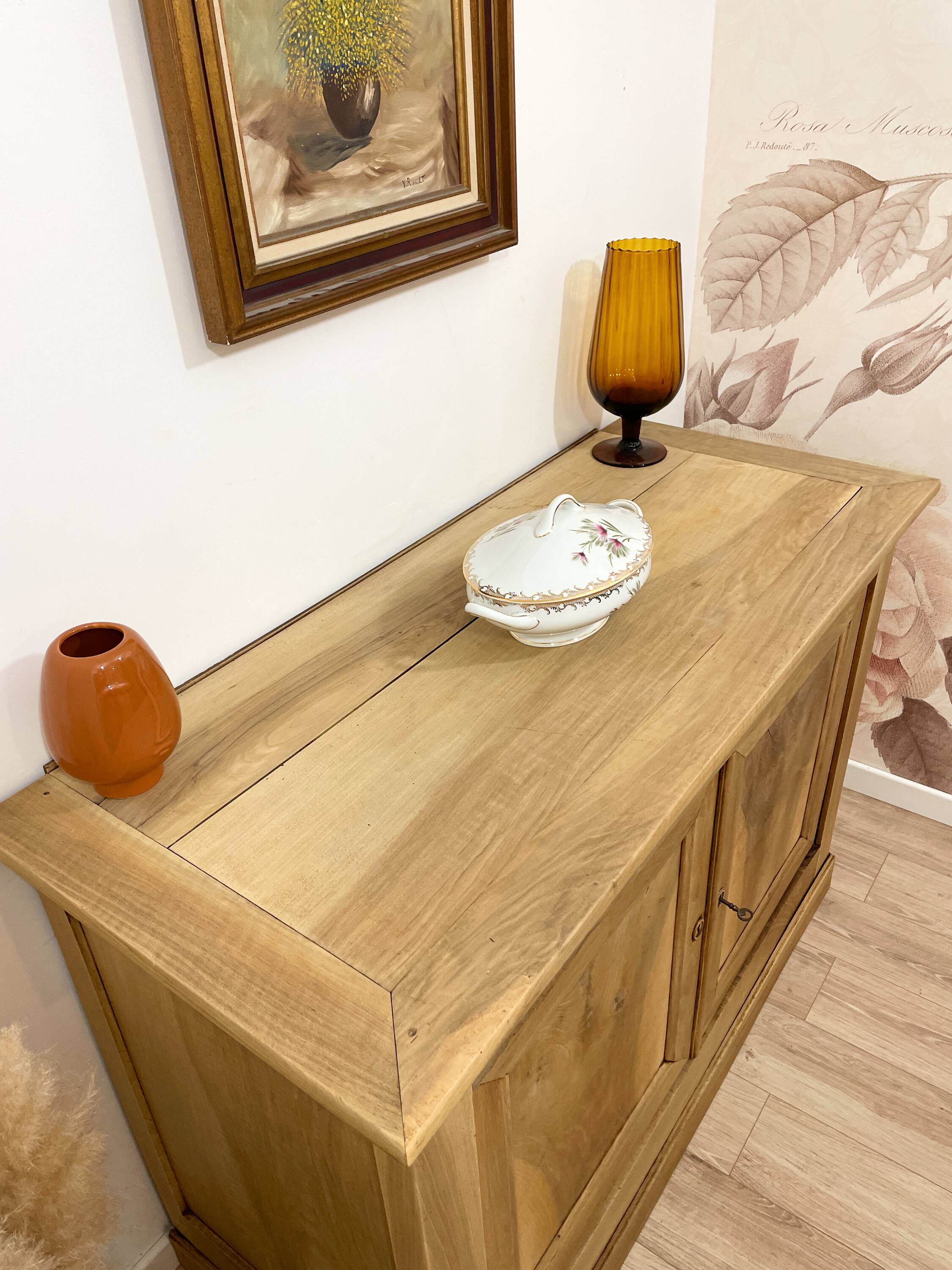 Antique two-body buffet in solid wood (restored)