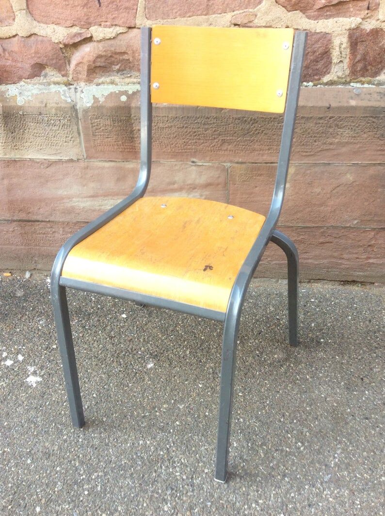 Lot of 15 vintage mullca 510 school chairs