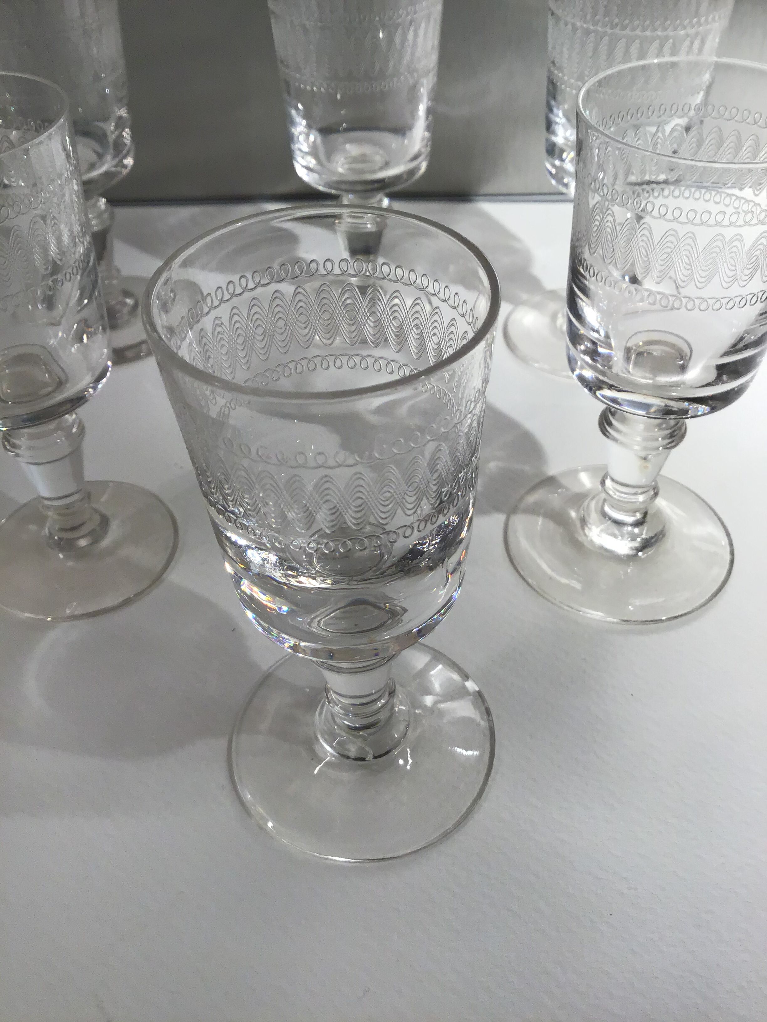 Lot de 6 verres à liqueur, gravés , début XX siècle