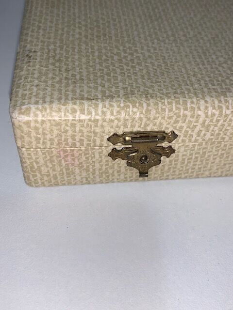 Box of 12 stainless steel table knives