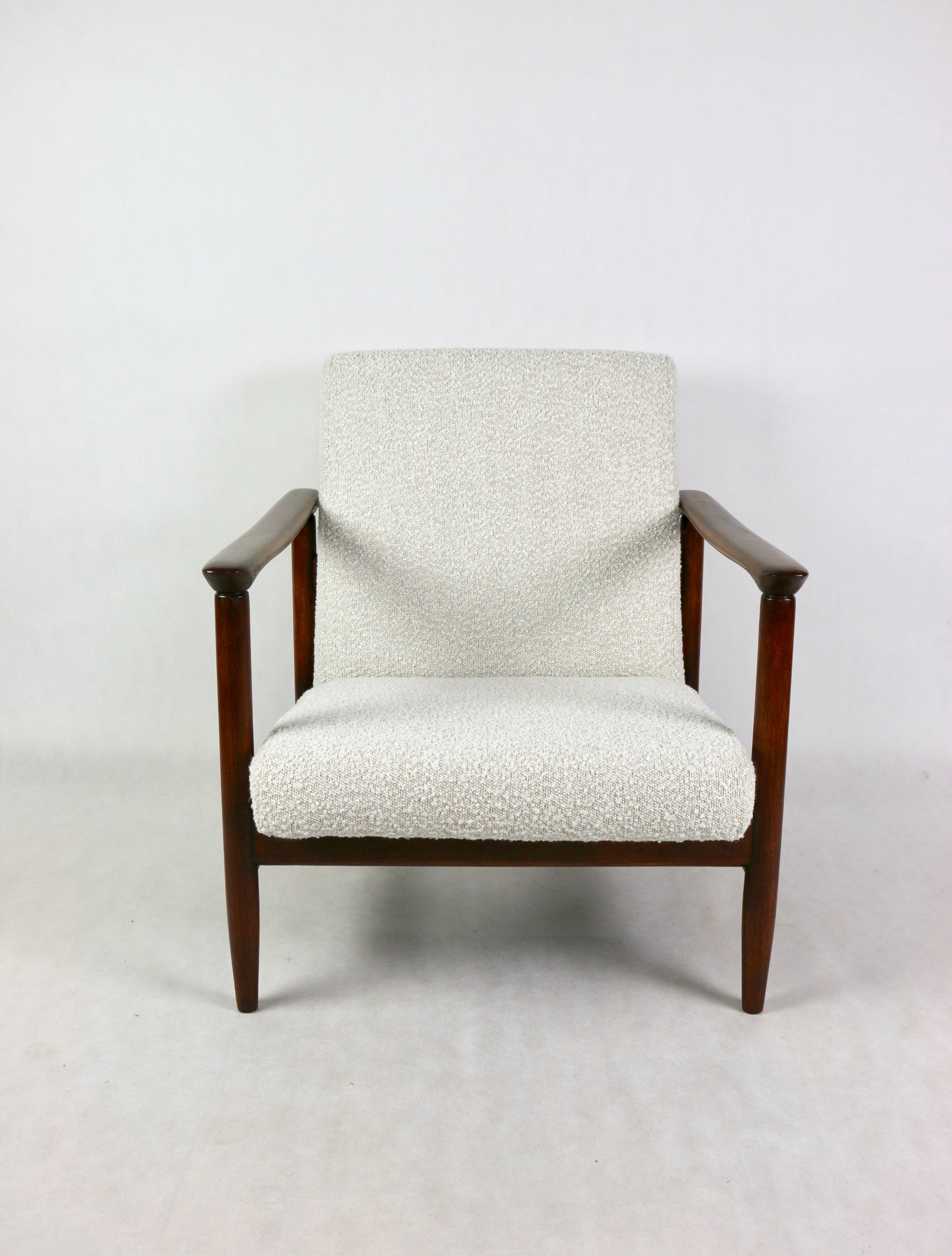 Fauteuil Boucle GFM-142 en ivoire blanc attribué à Edmund Homa, années 1970