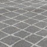Traditional grey and white berber carpet 200x150cm