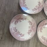 Assiettes à motifs floraux