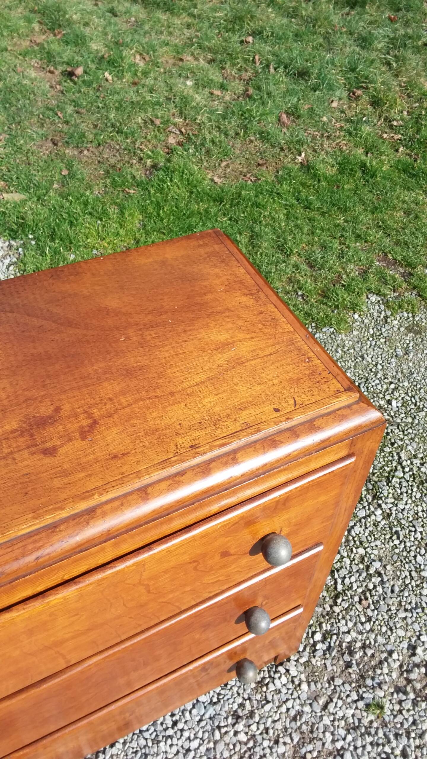 Vintage 3-drawer golden oak chest of drawers from the 50s
