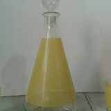 Liquor decanter and its 8 small glasses