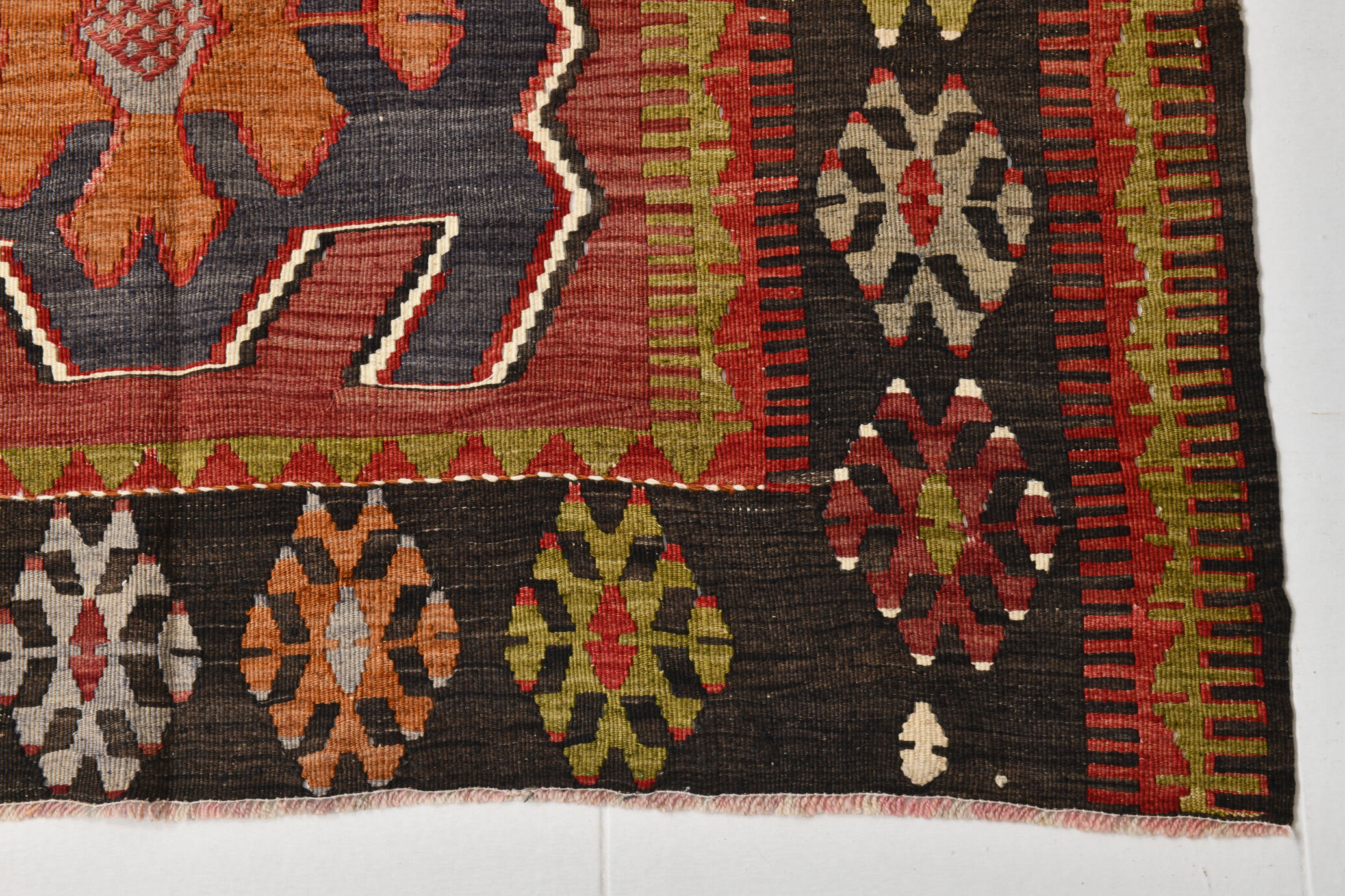 Antique kilim rug 195x133cm