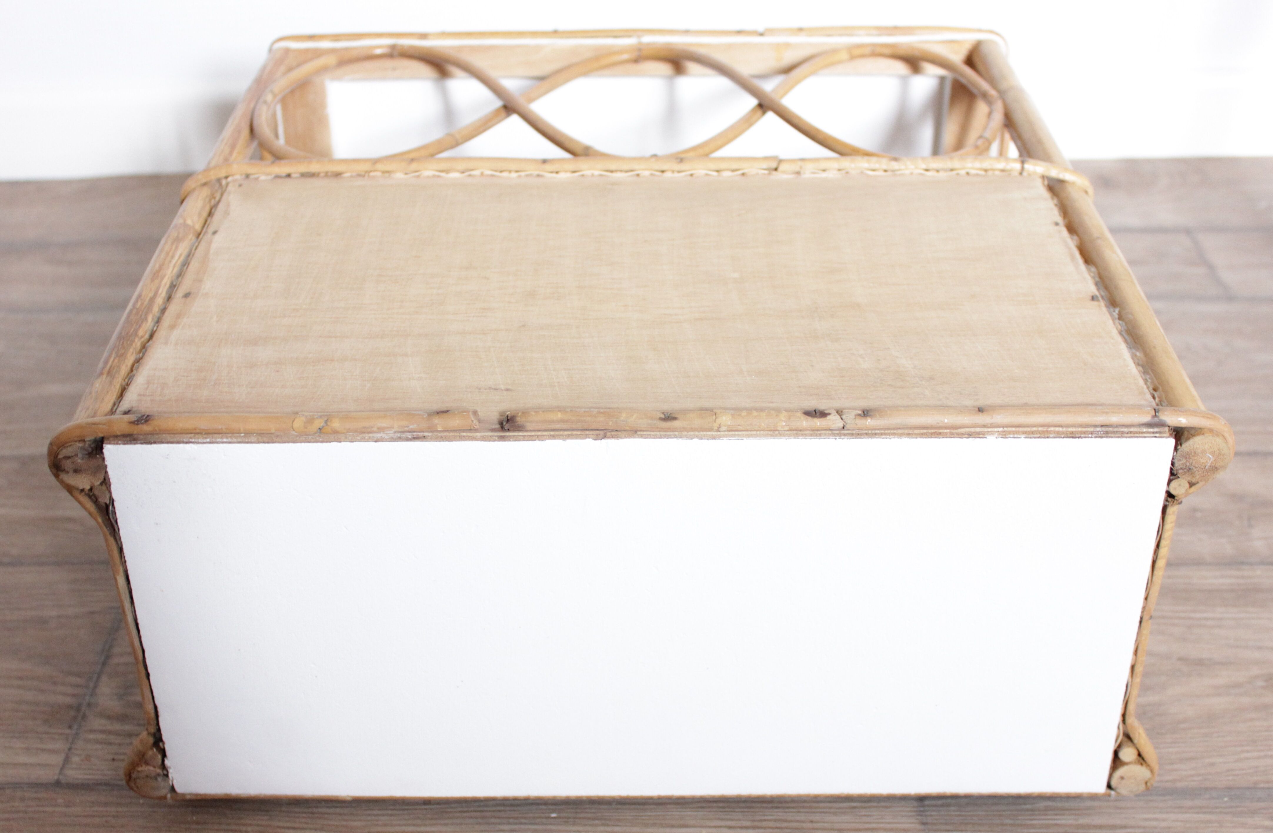 Rattan and bamboo shelf Years 60-70 revamped