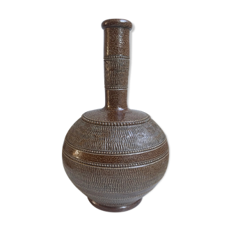 Ceramic ball vase design