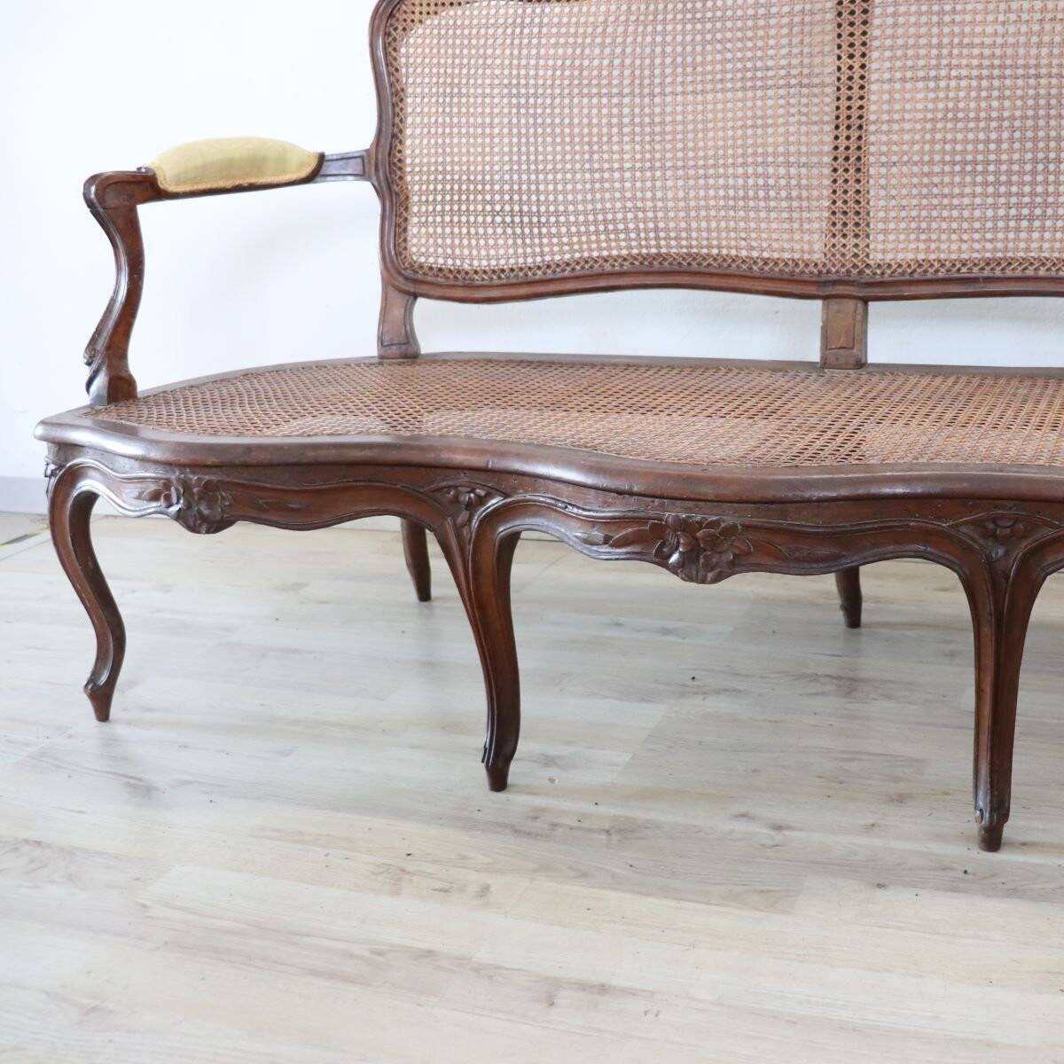 Antique Walnut And Vienna Straw Sofa, Italy 18th Century