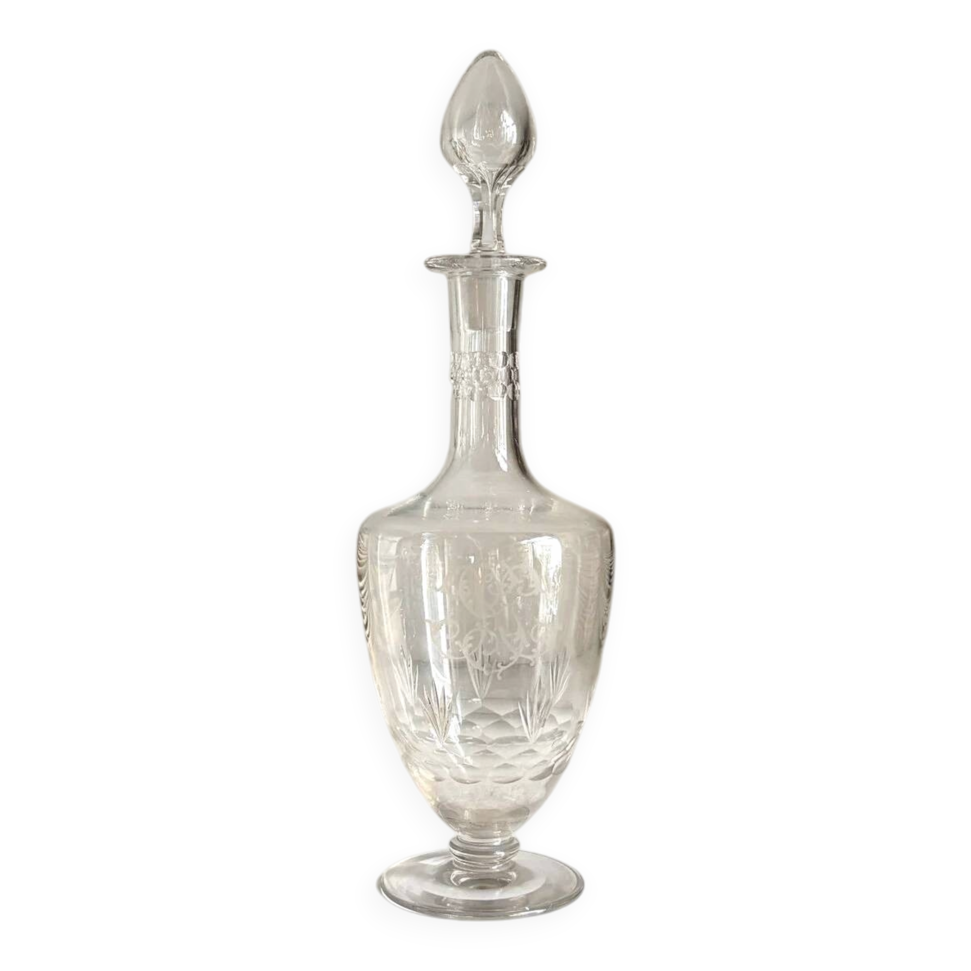 Chiseled and engraved crystal liqueur decanter