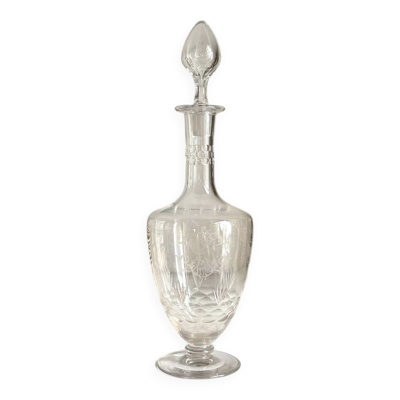 Carafe à liqueur en cristal ciselé et gravé