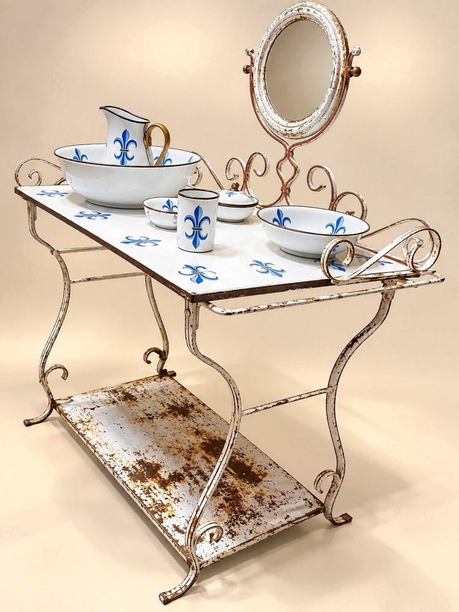 Table de toilette style Napoléon III en fer forgé et émail – décor fleurs de lys