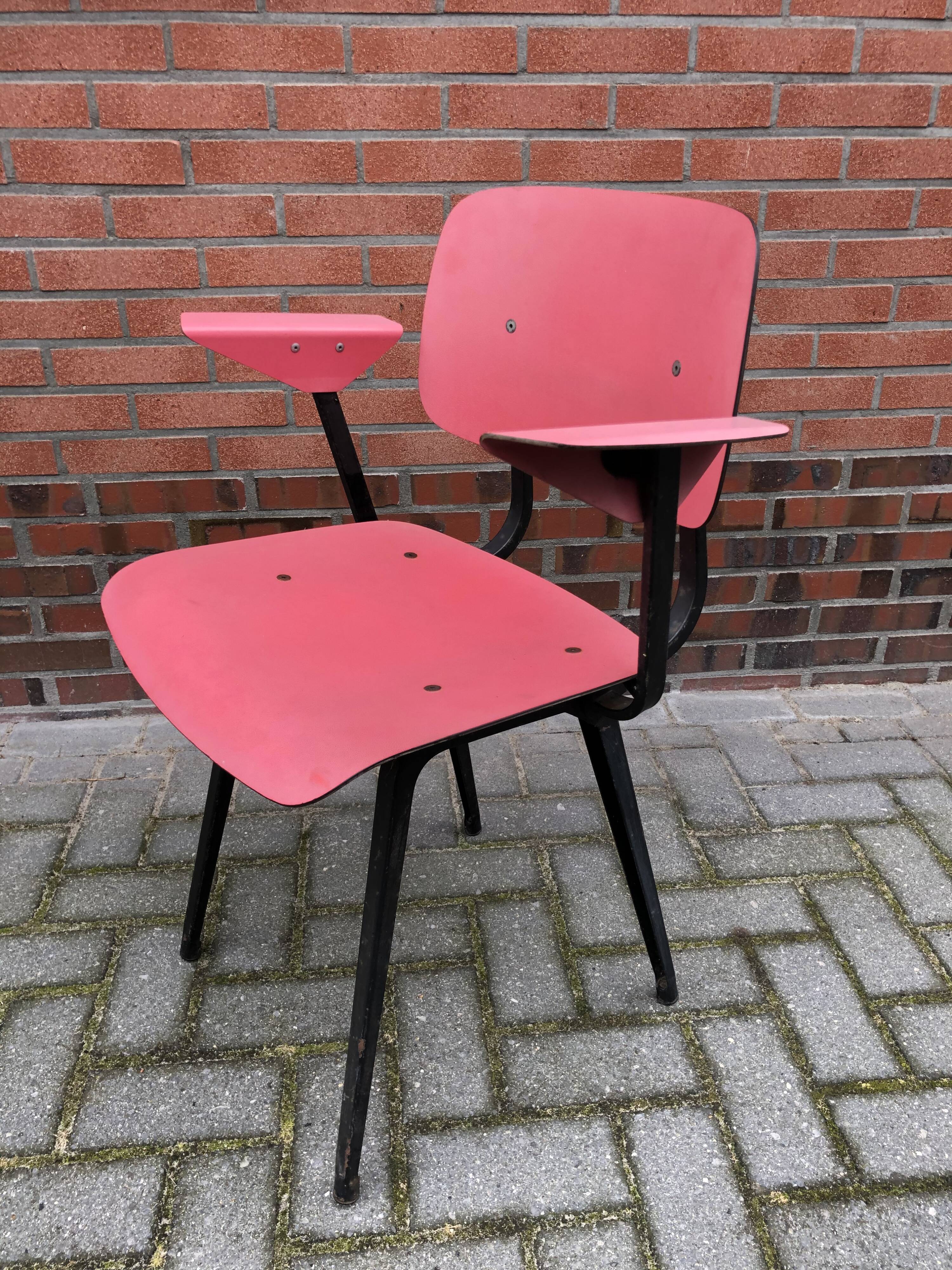 Set of 4 Friso Kramer Revolt chairs first edition with armrests