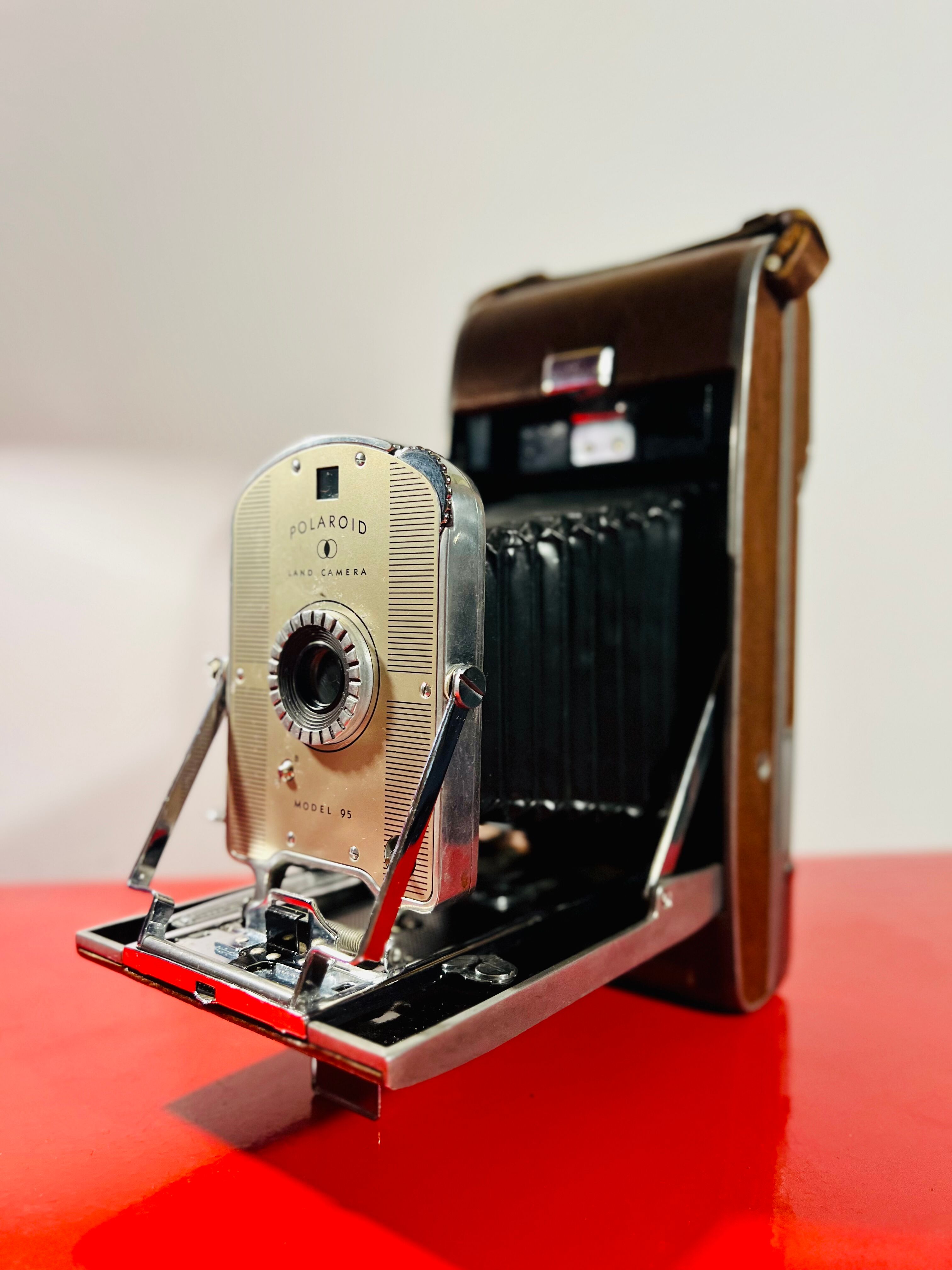 Polaroid land camera model 95