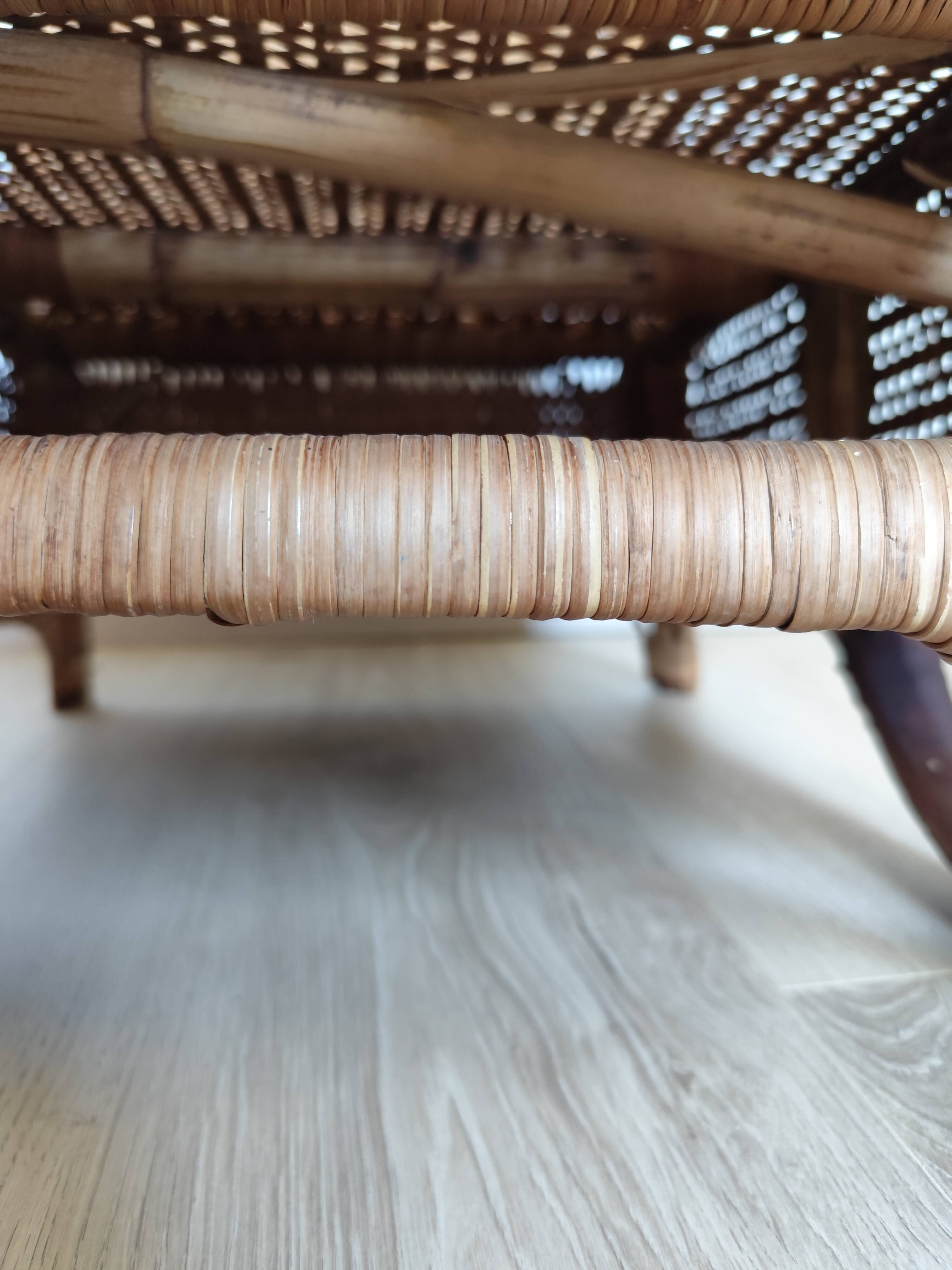 Vintage rattan folding picnic chair