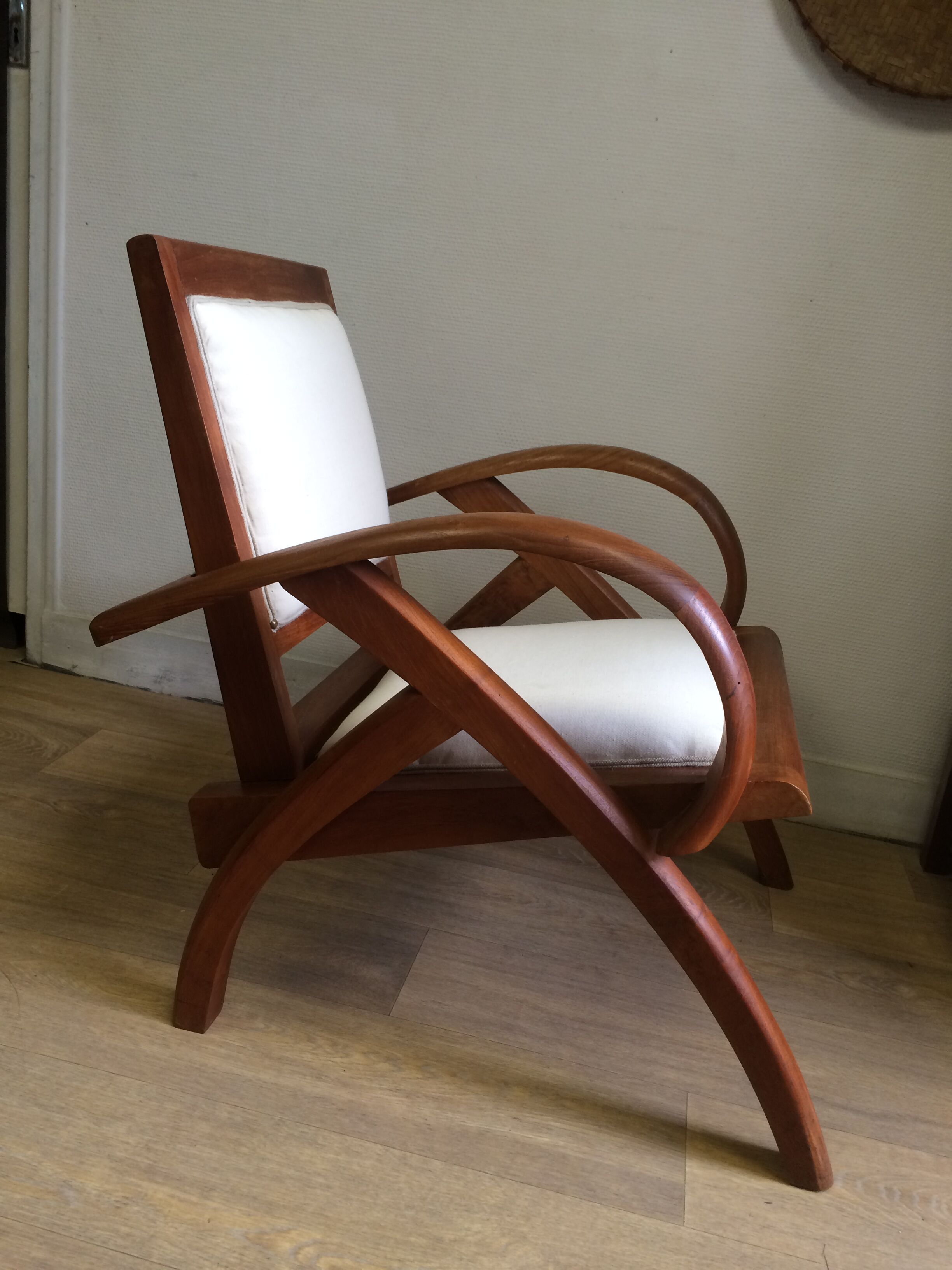 Colonial armchair in teak