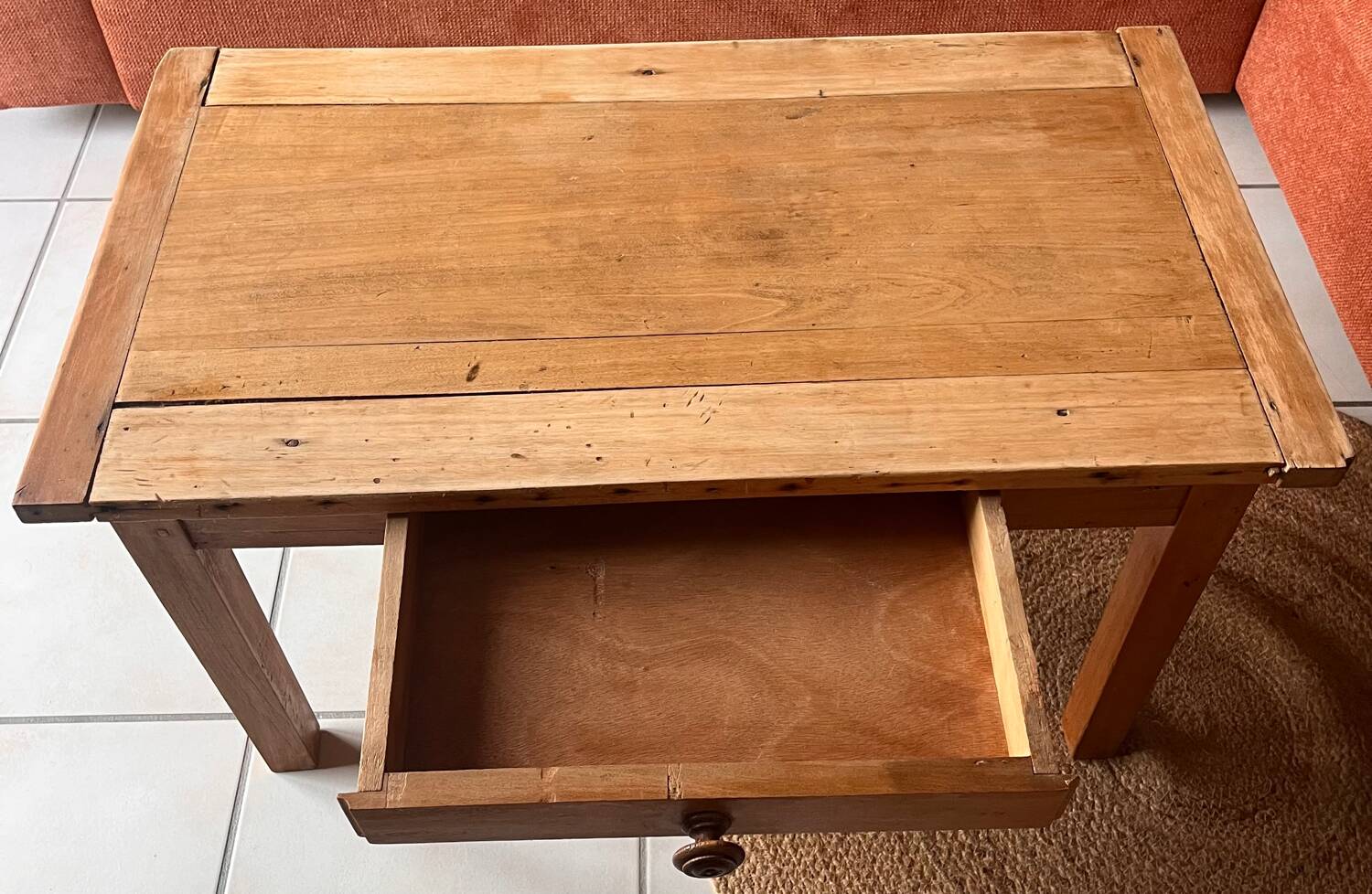Old farmhouse coffee table in solid wood, 1 drawer