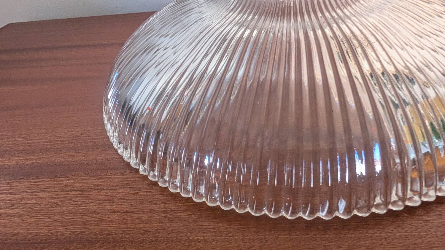 Abat-jour verre nervuré années 50