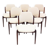 Ensemble de six chaises en bois de feuillus Arne Vodder pour Sibast avec revêtements en textile blanc