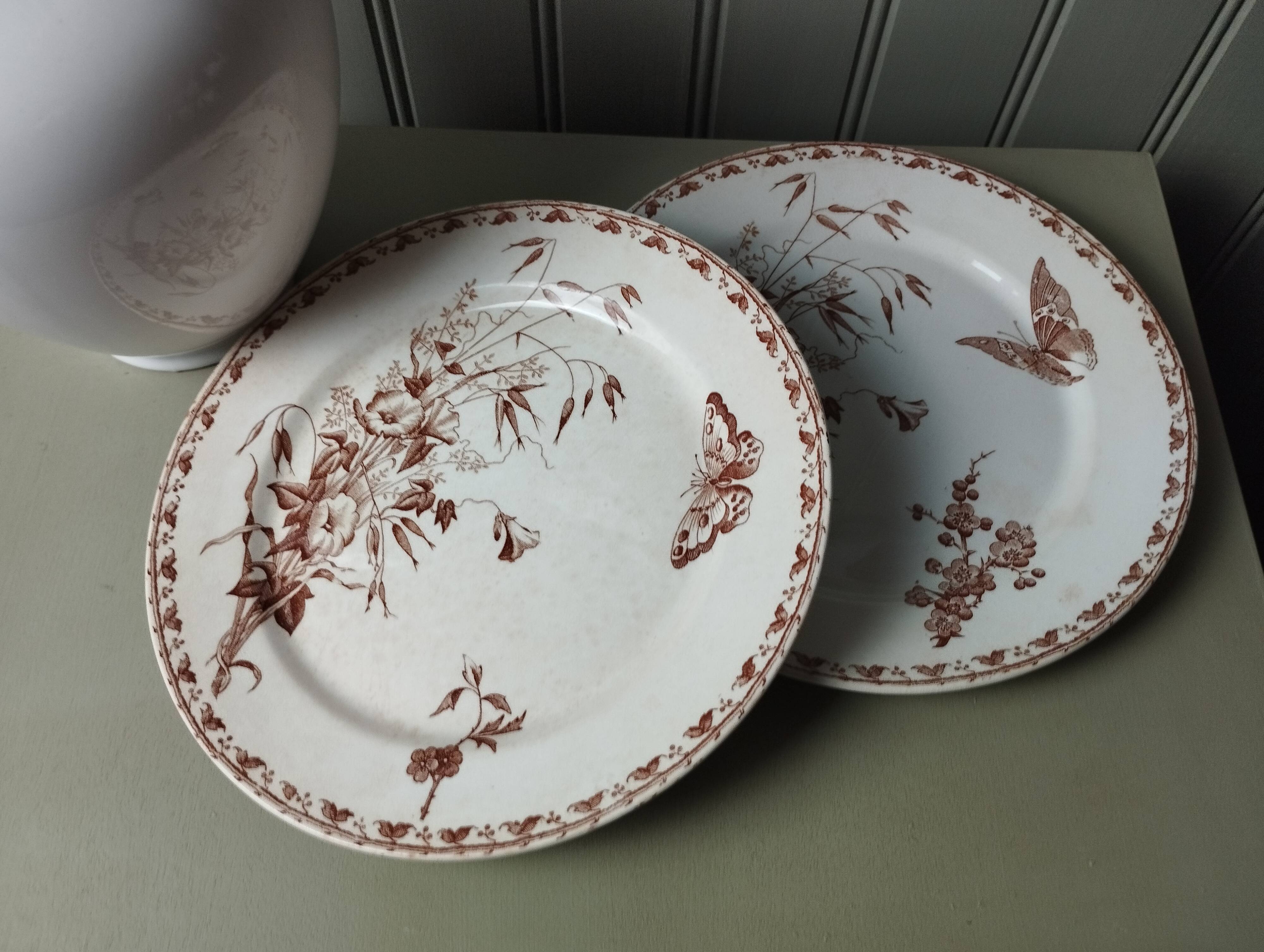 Assiette plate Sarreguemines U&C « Carmen » en terre de fer