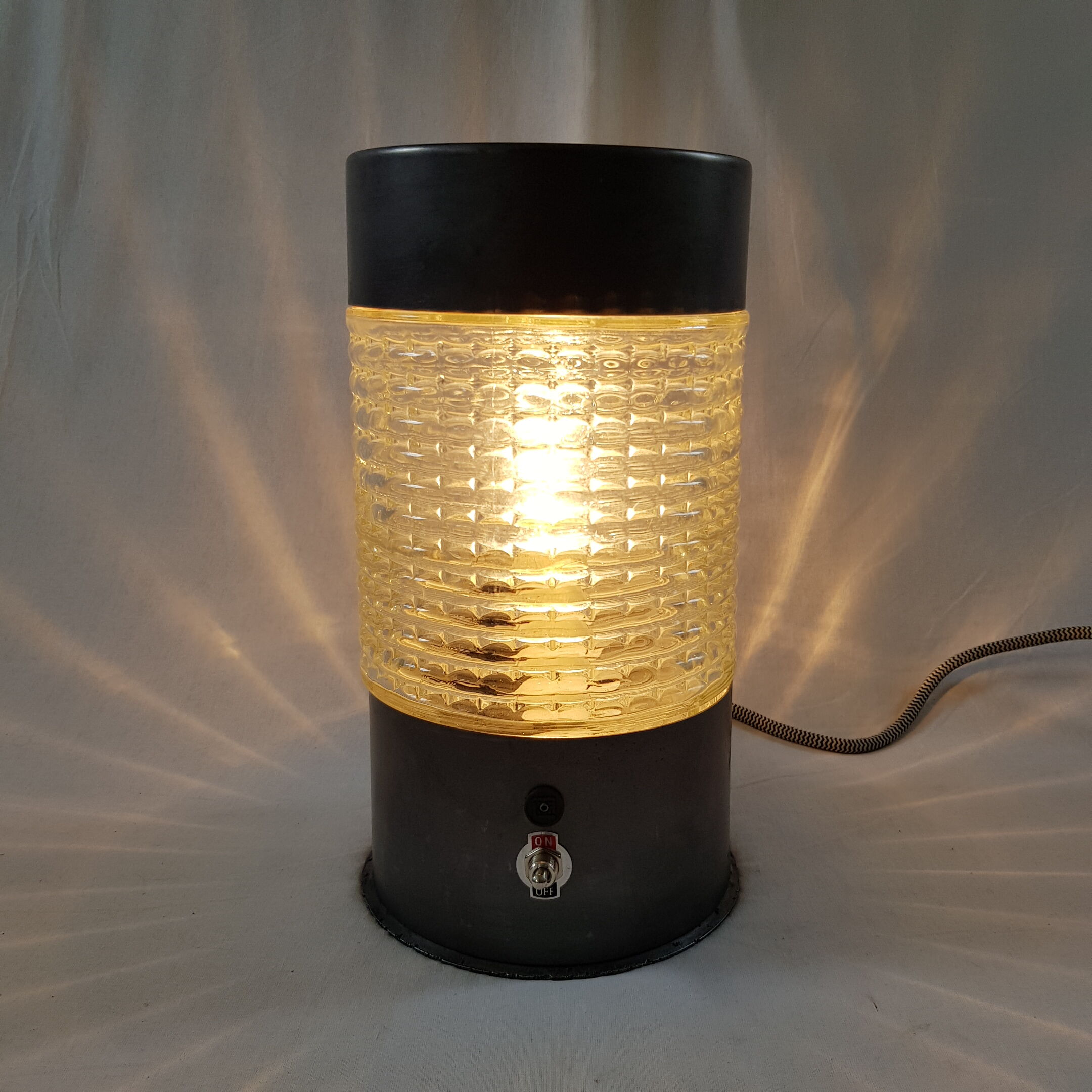 Lampe de table industriel metal graphité et verre Lita