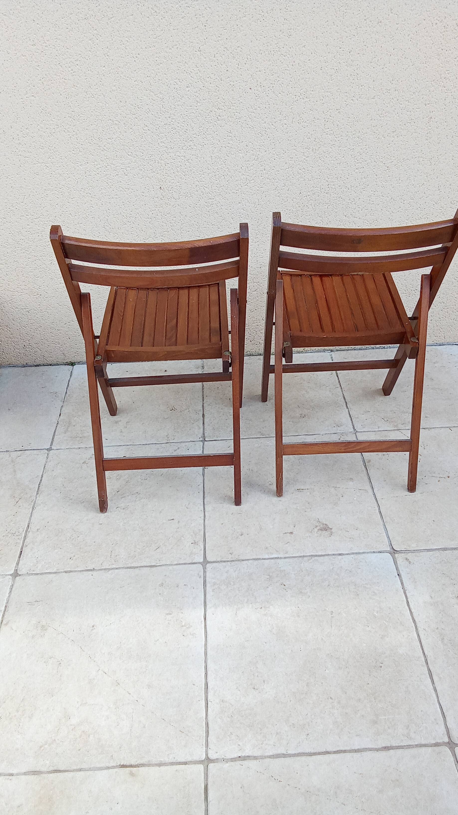 2 vintage wooden folding chairs from the 50s Romania