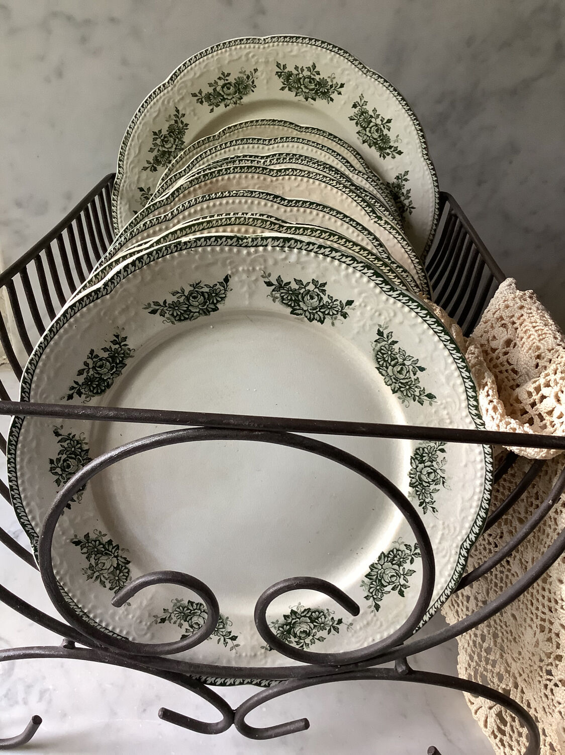 Série de 10 assiettes Terre de fer badonviller