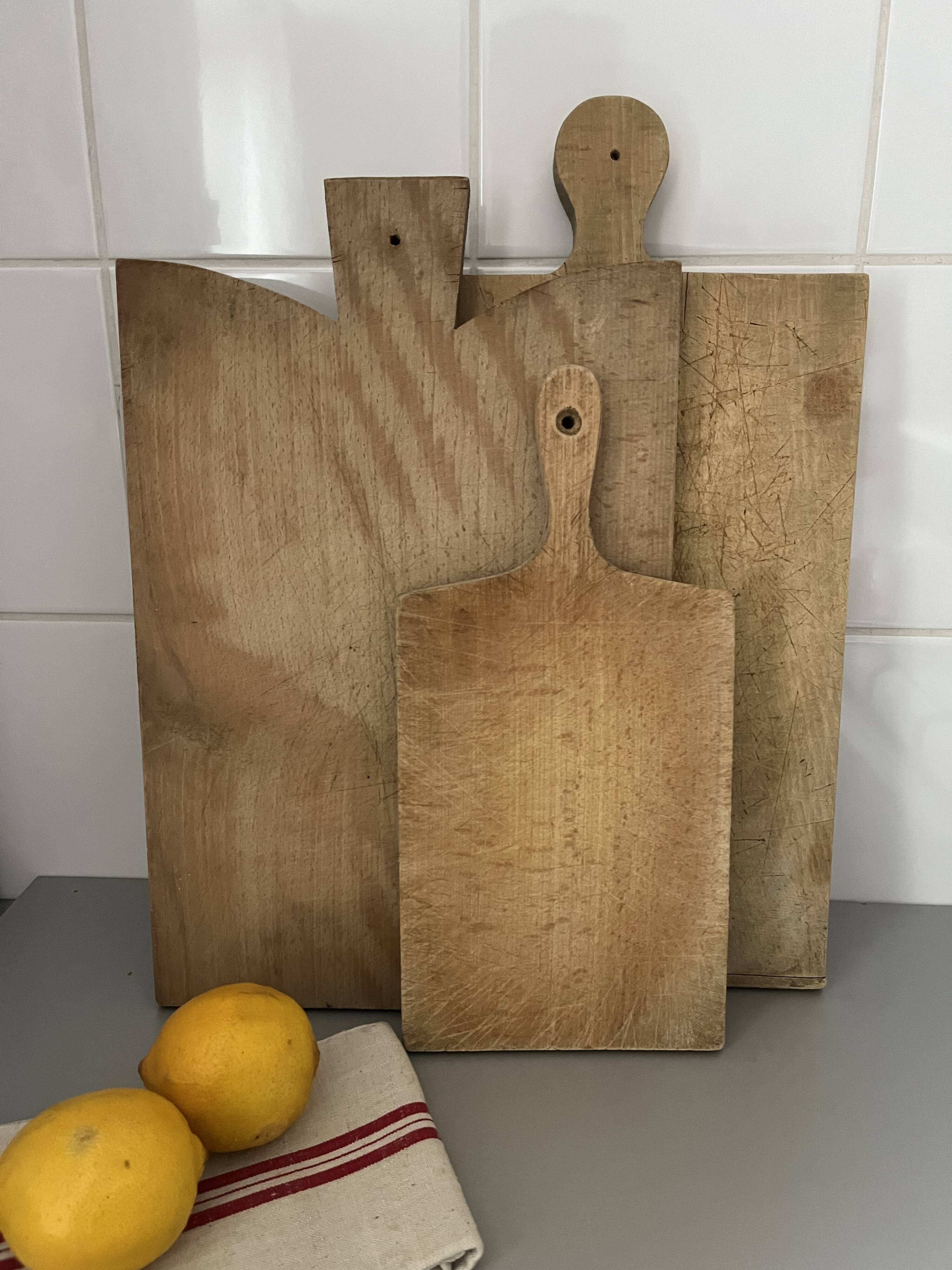 Wooden cutting board