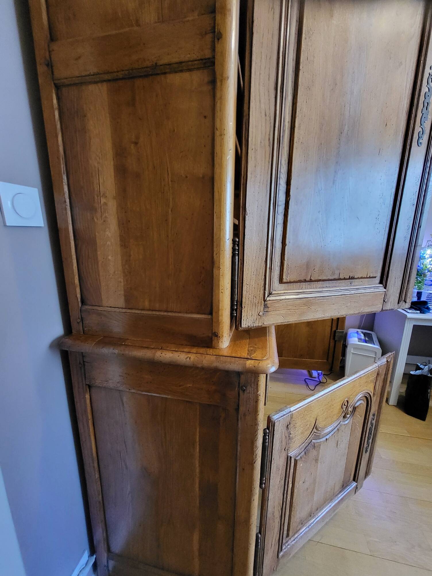 Norman buffet with 2 bodies in solid oak, manufactured by Doudard.