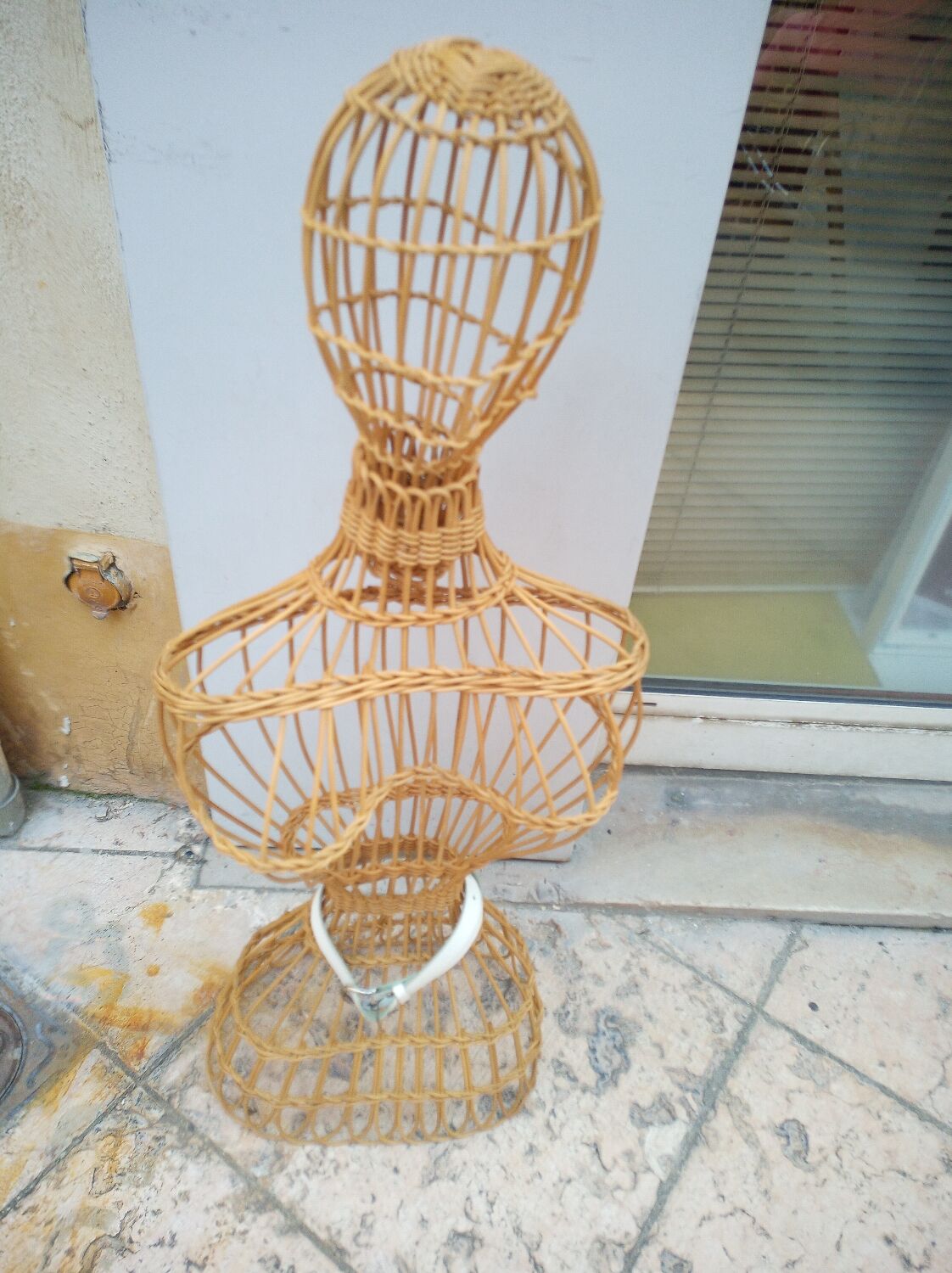 Bust year 1950 in rattan