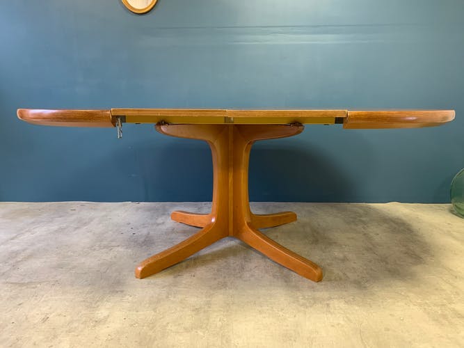 Vintage round table with extension cords