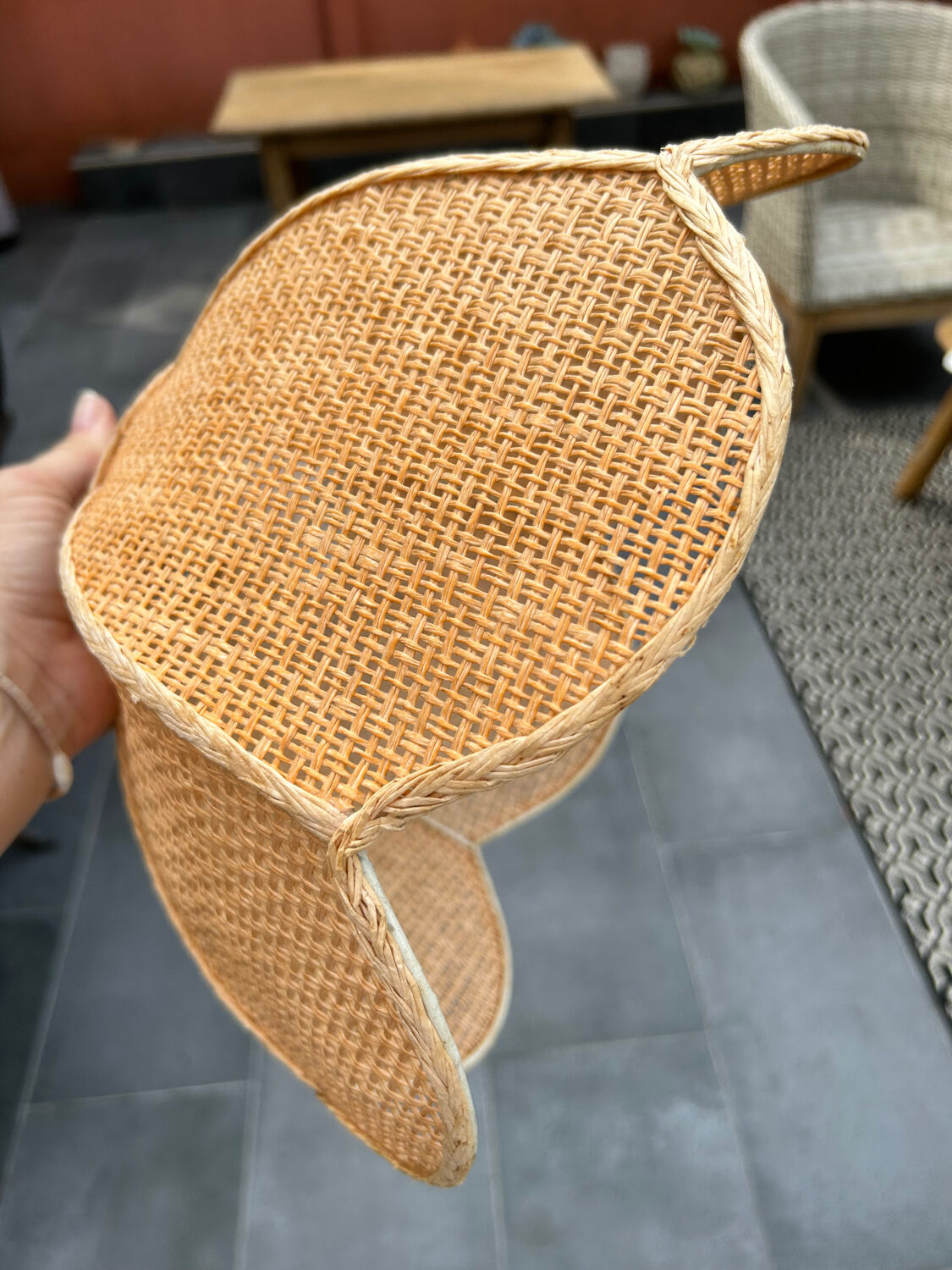 Vintage pendant lamp in natural fibers