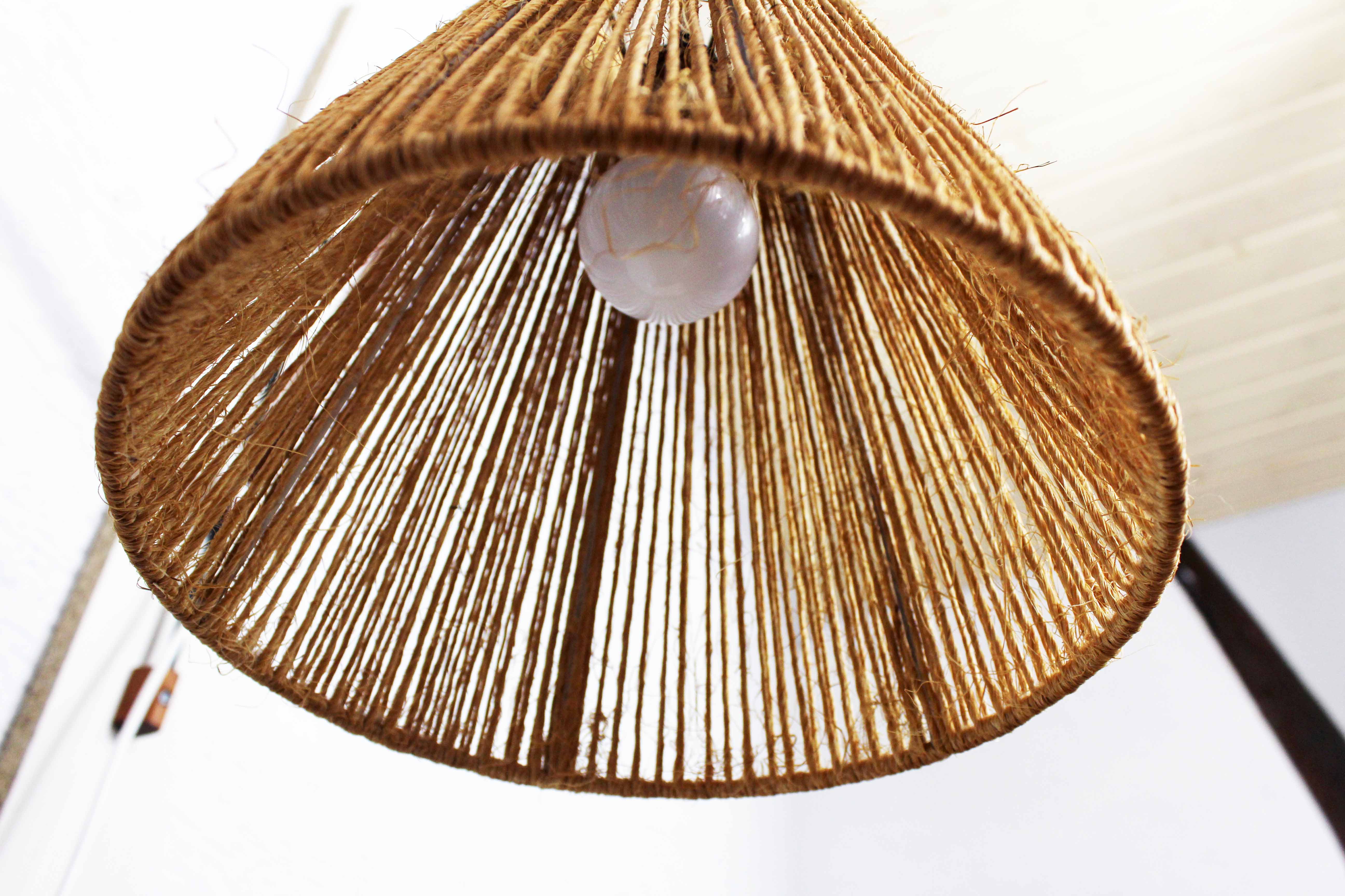 Scandinavian teak and rope stem