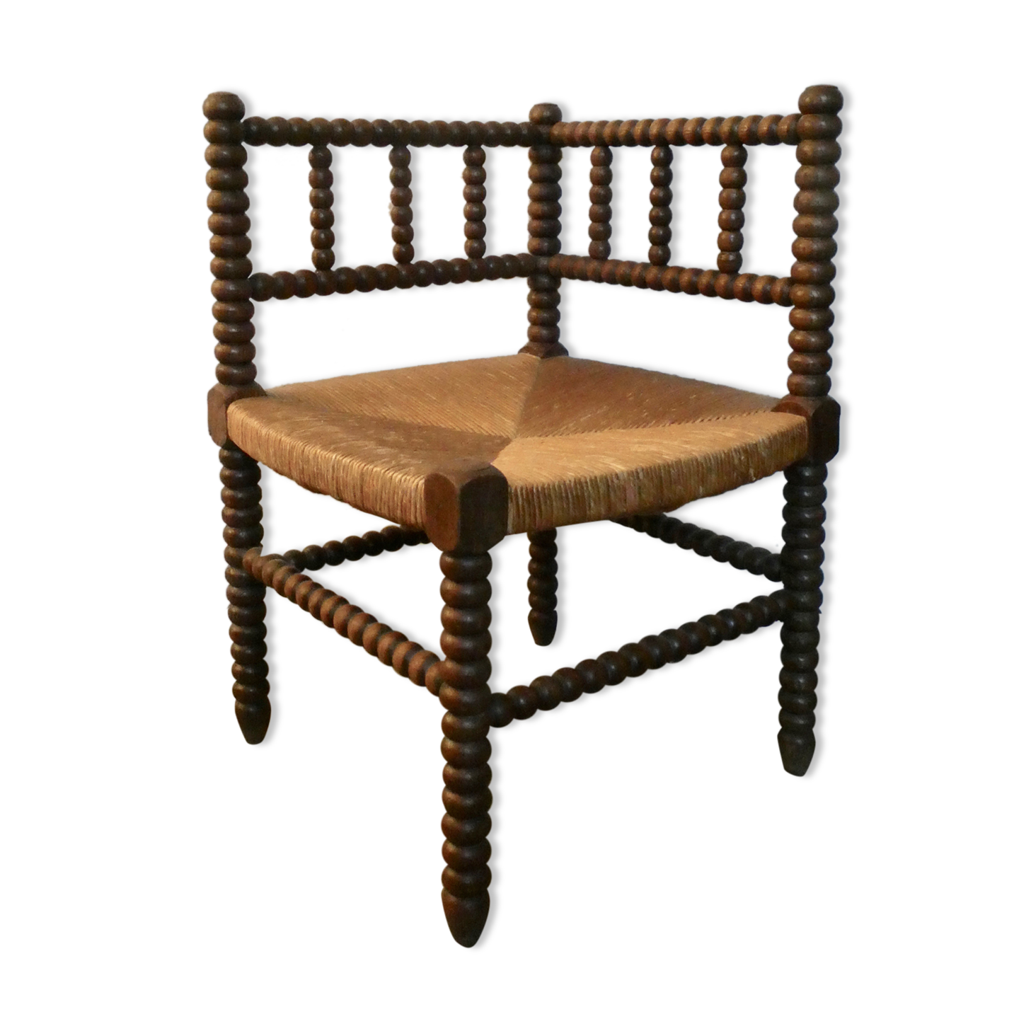 Chaise coin de feu en bois tourné et assise paillée