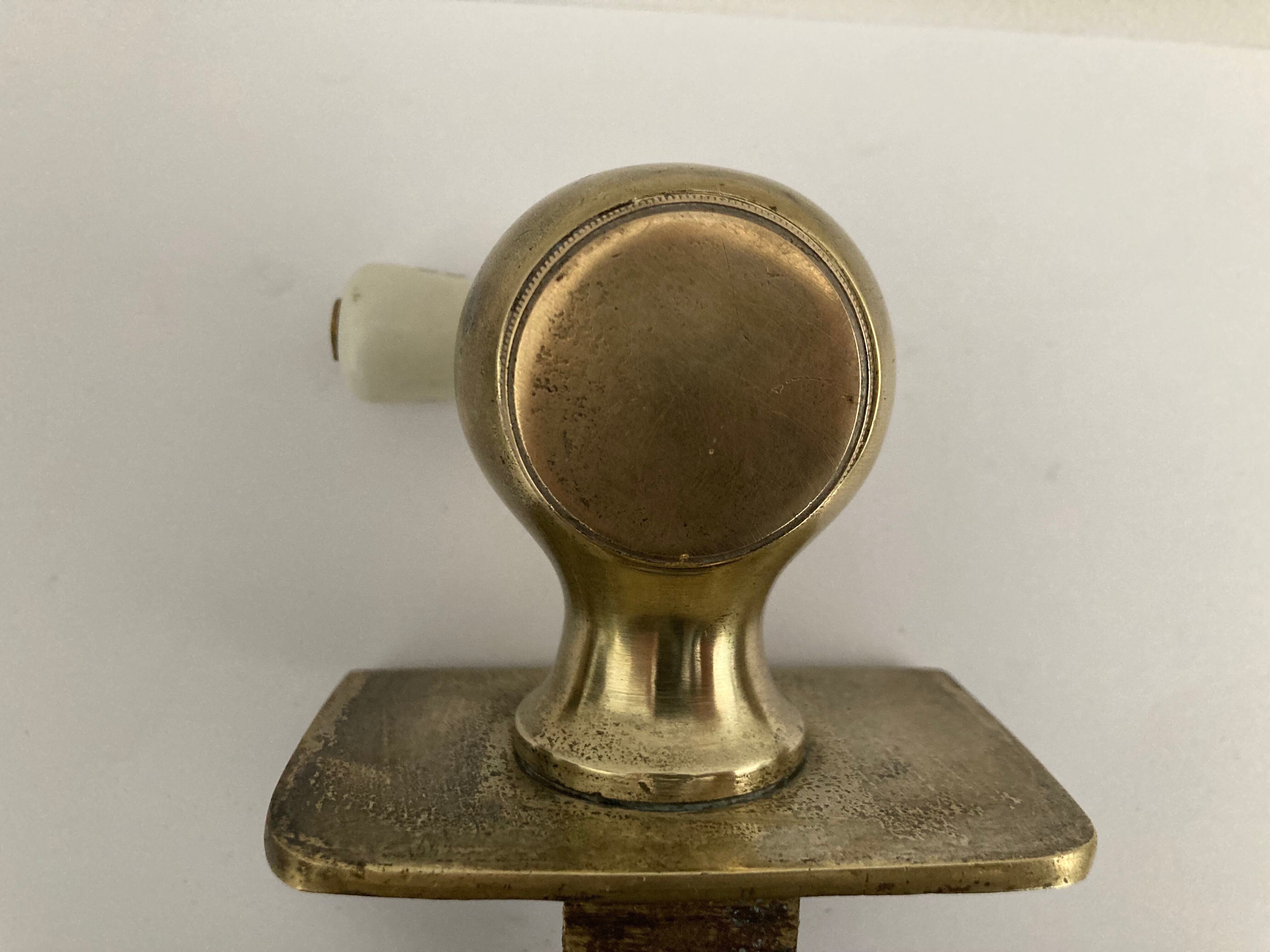 Washbasin evacuation mechanism