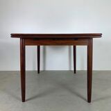 Set table and chairs in palisander