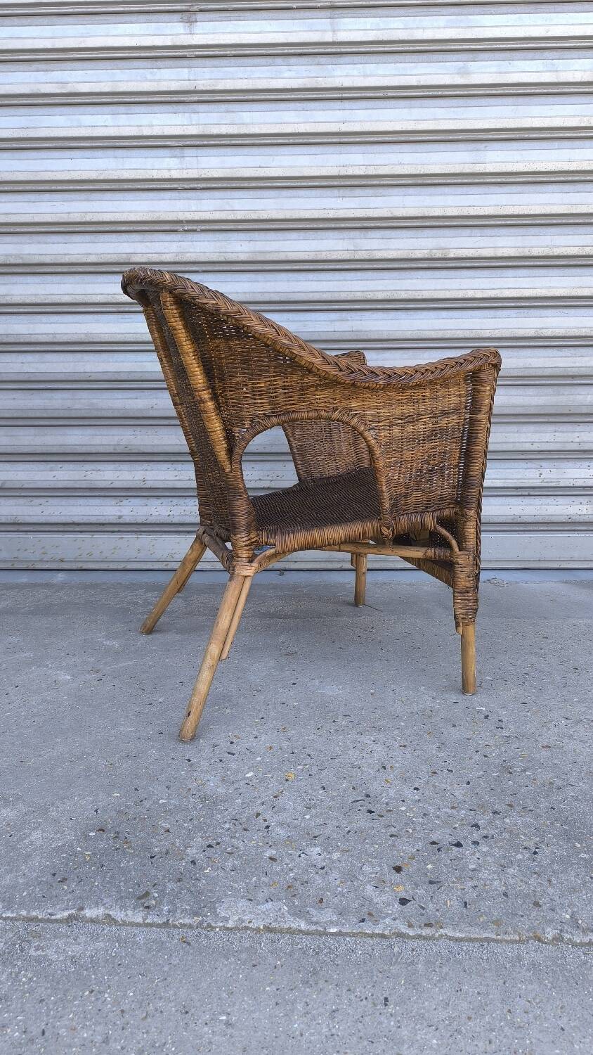 Fauteuil en osier des années 50