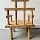 Chaise en bois primitive pour enfant