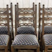 Suite de 6 chaises anglaises 19ème en chêne