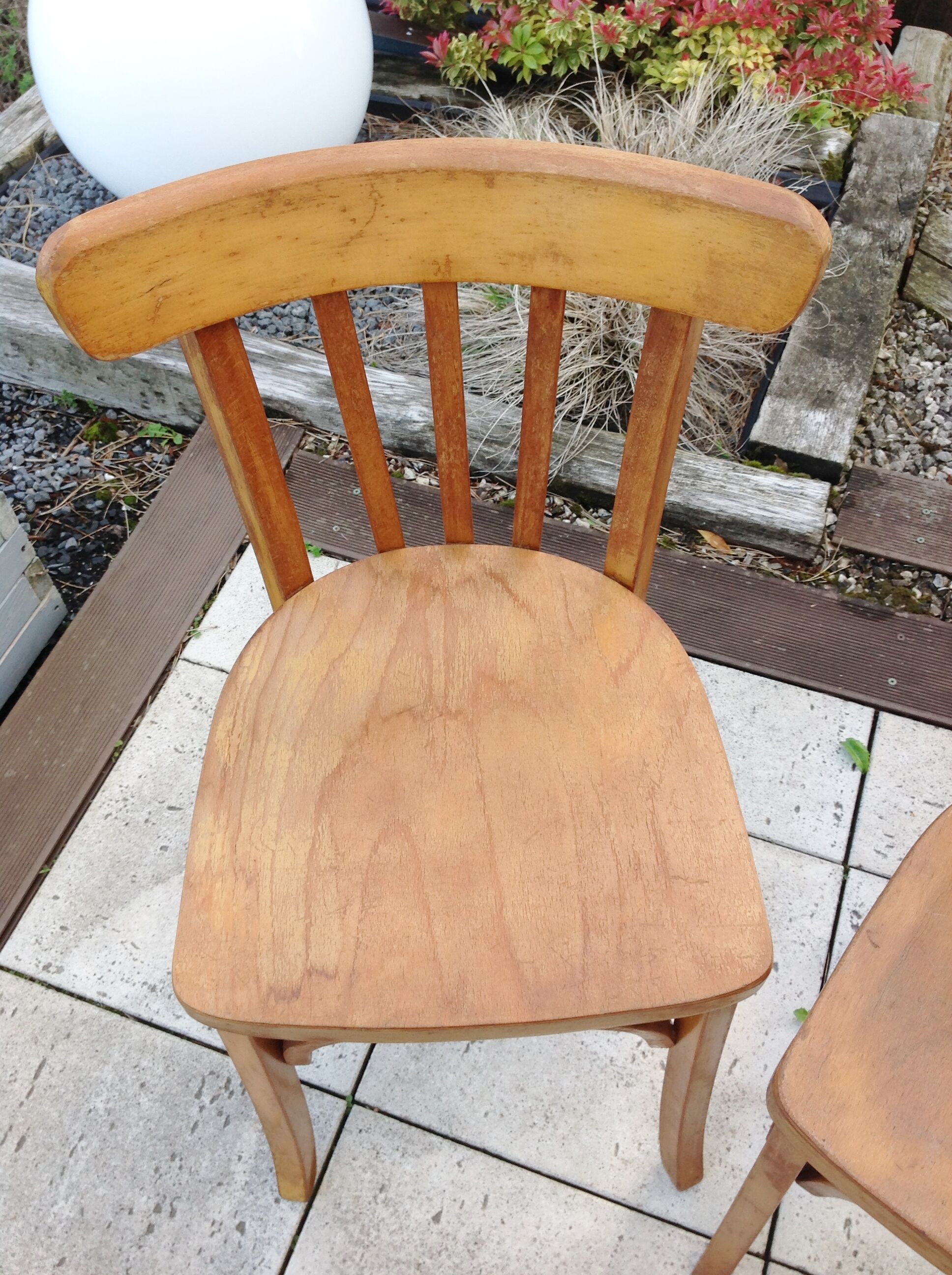 Pair of foot bistro chairs with bows / vintage 40-50s