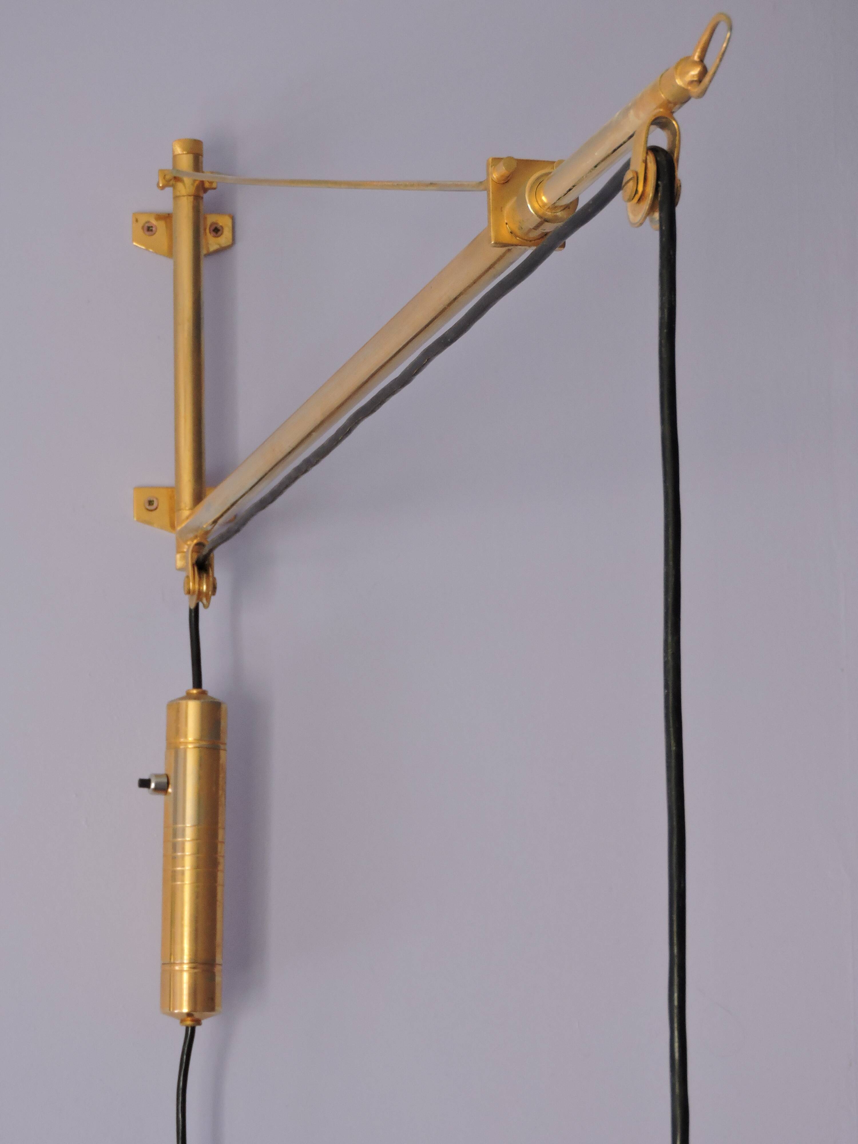 Wall lamp with telescopic counterweight Stilnovo brass