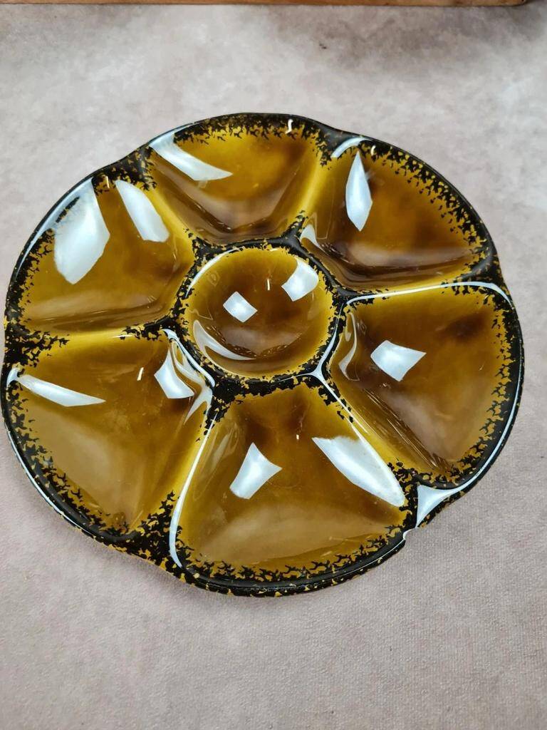 Set of 8 Gien oyster plates, magnificent vintage service.