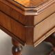 Antique sewing table in walnut and cherry wood, 19th century.